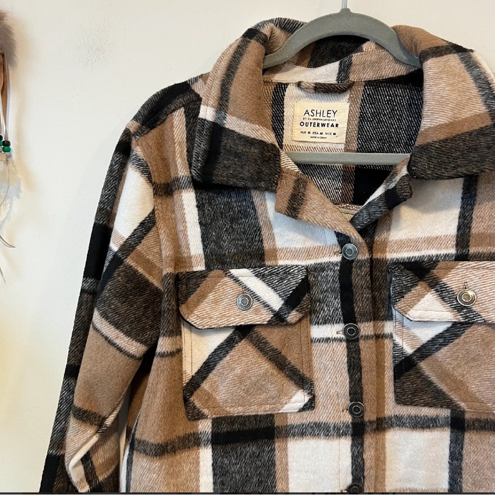 ASHLEY By 26 International Flannel Cropped Shacket NWT (M)